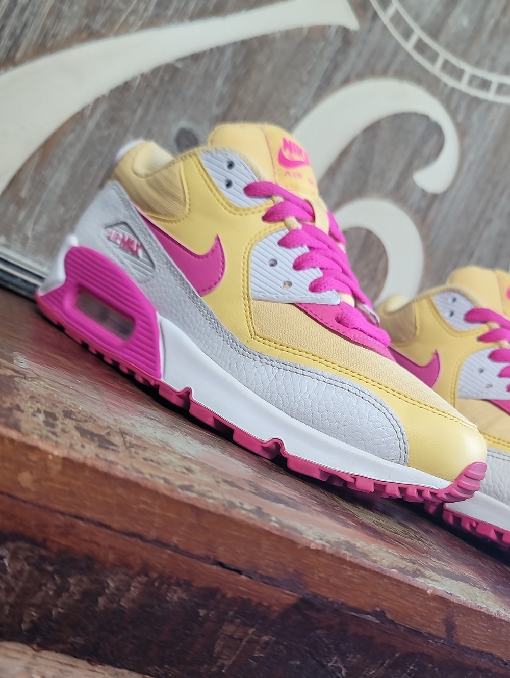 ๐ฅ Nike Air Max 90 "Topaz Fuchsia" ๐ฅ Wmns 6, Good Condition. Fast Shipping - Picture 5 of 16